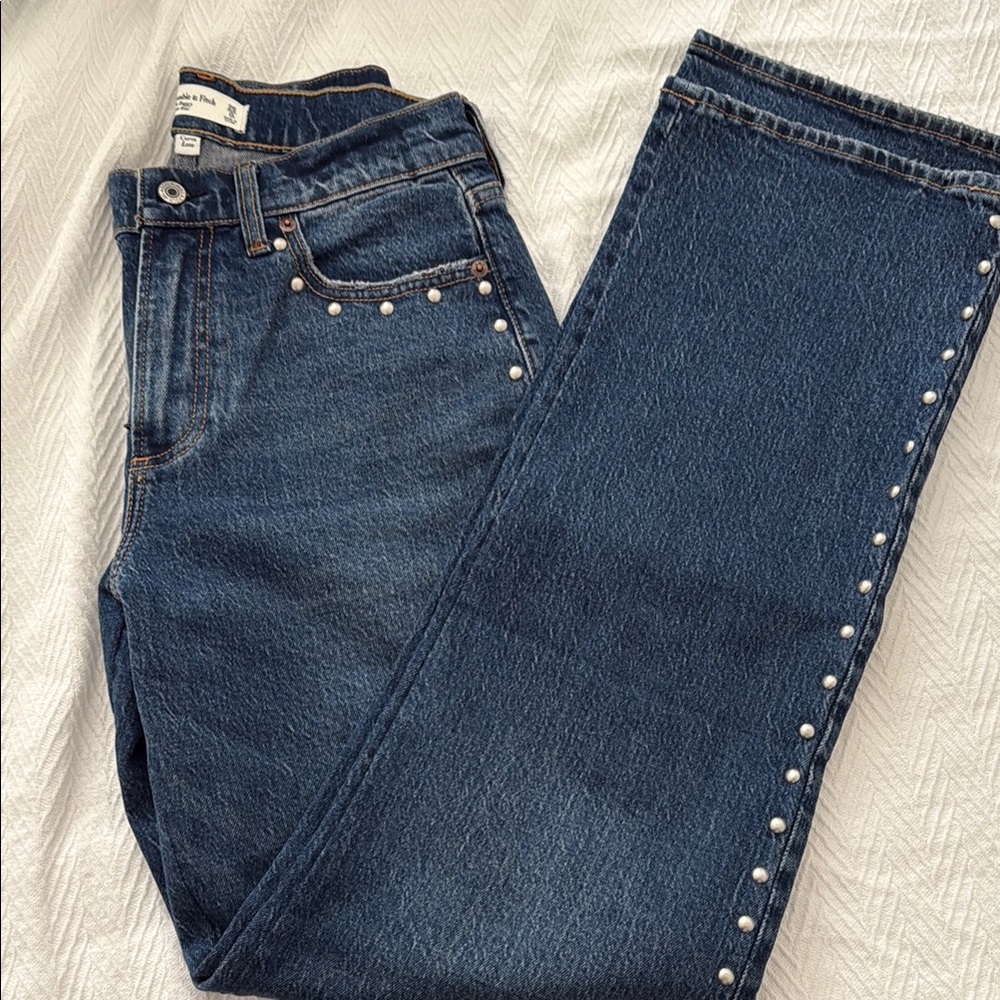 Abercrombie and fitch studded baggy low rise curvy jeans